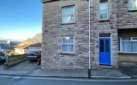 39 Queens Road